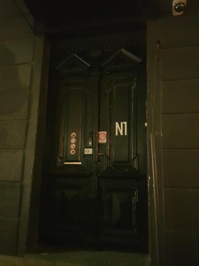 "No Party & Many Rules" Hostel N1 Sófia Exterior foto